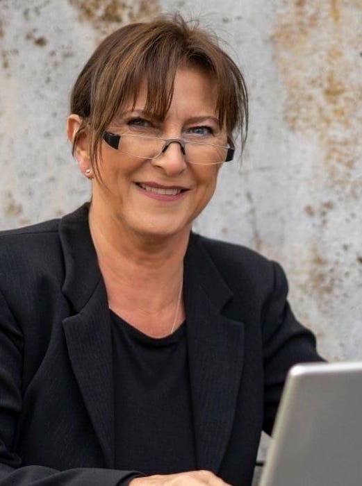 Dr. Neumann gibt Schreibtipps gegen Perfektionismus